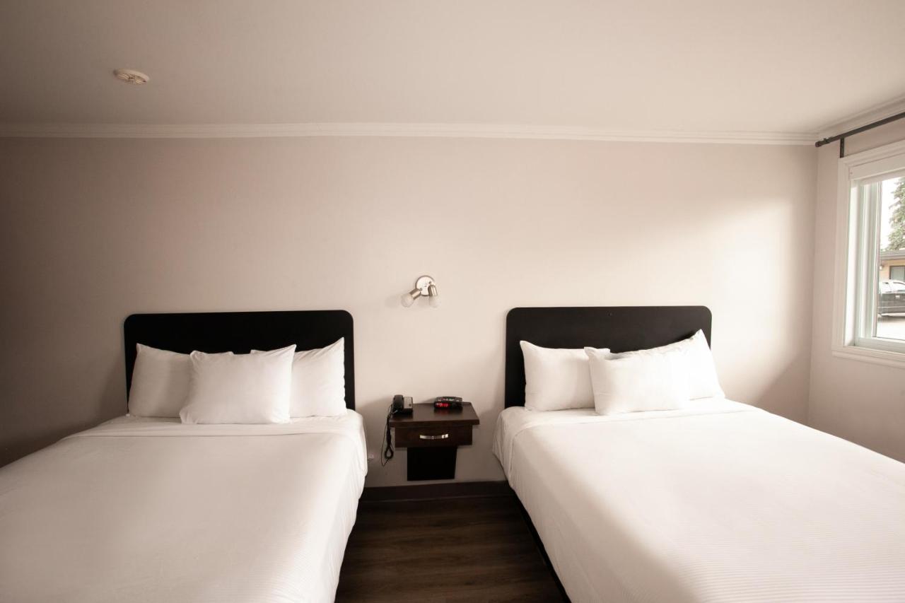 Motel Newstar Laval Buitenkant foto